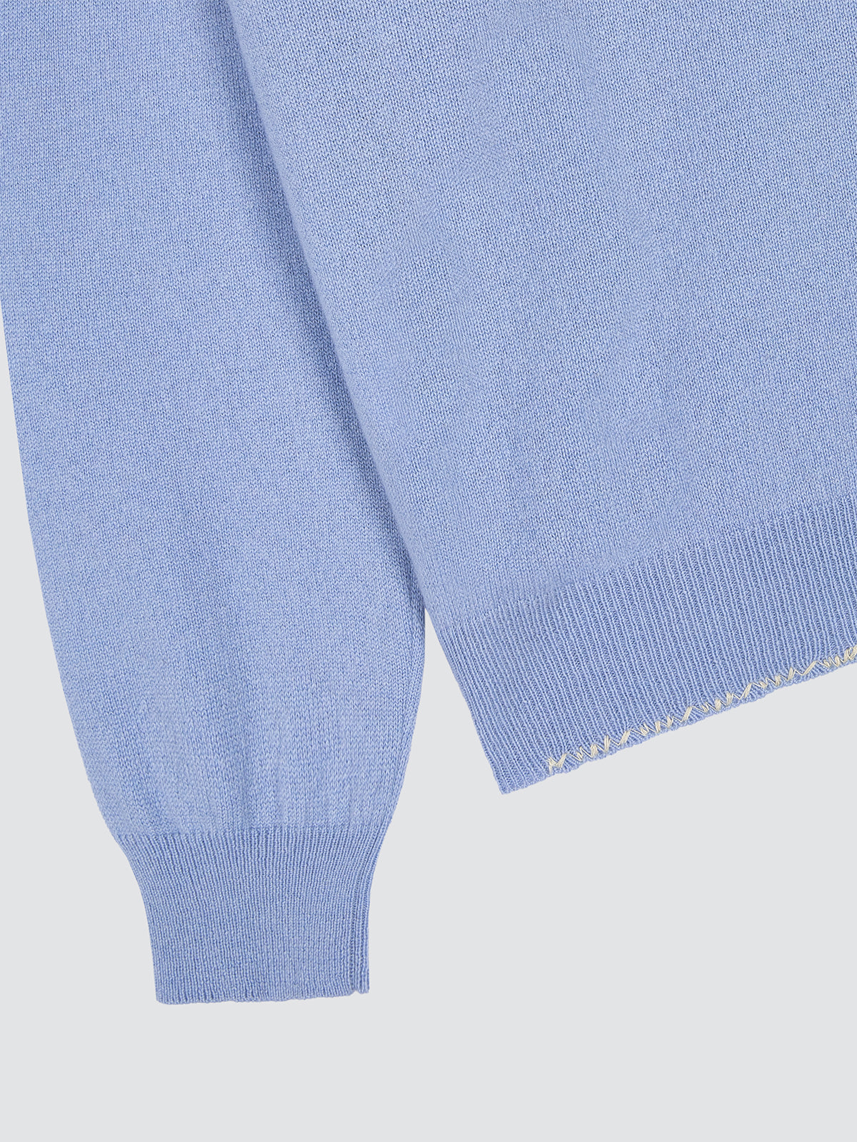 Pullover aus puderblauem Kaschmir