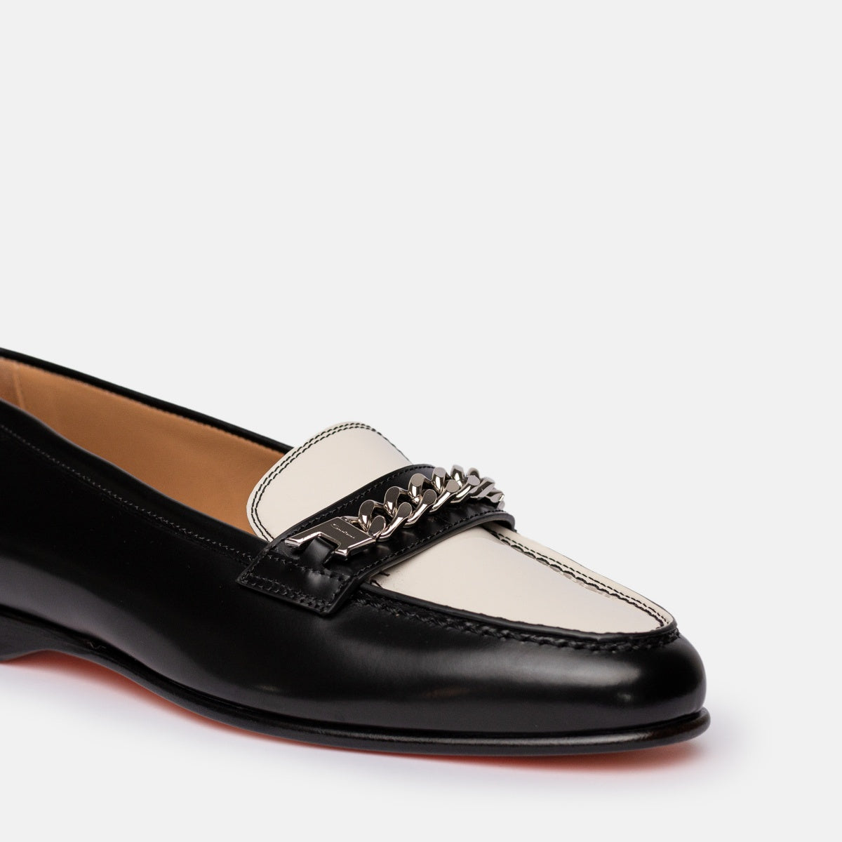 Mocasín de piel Andrea blanco y negro