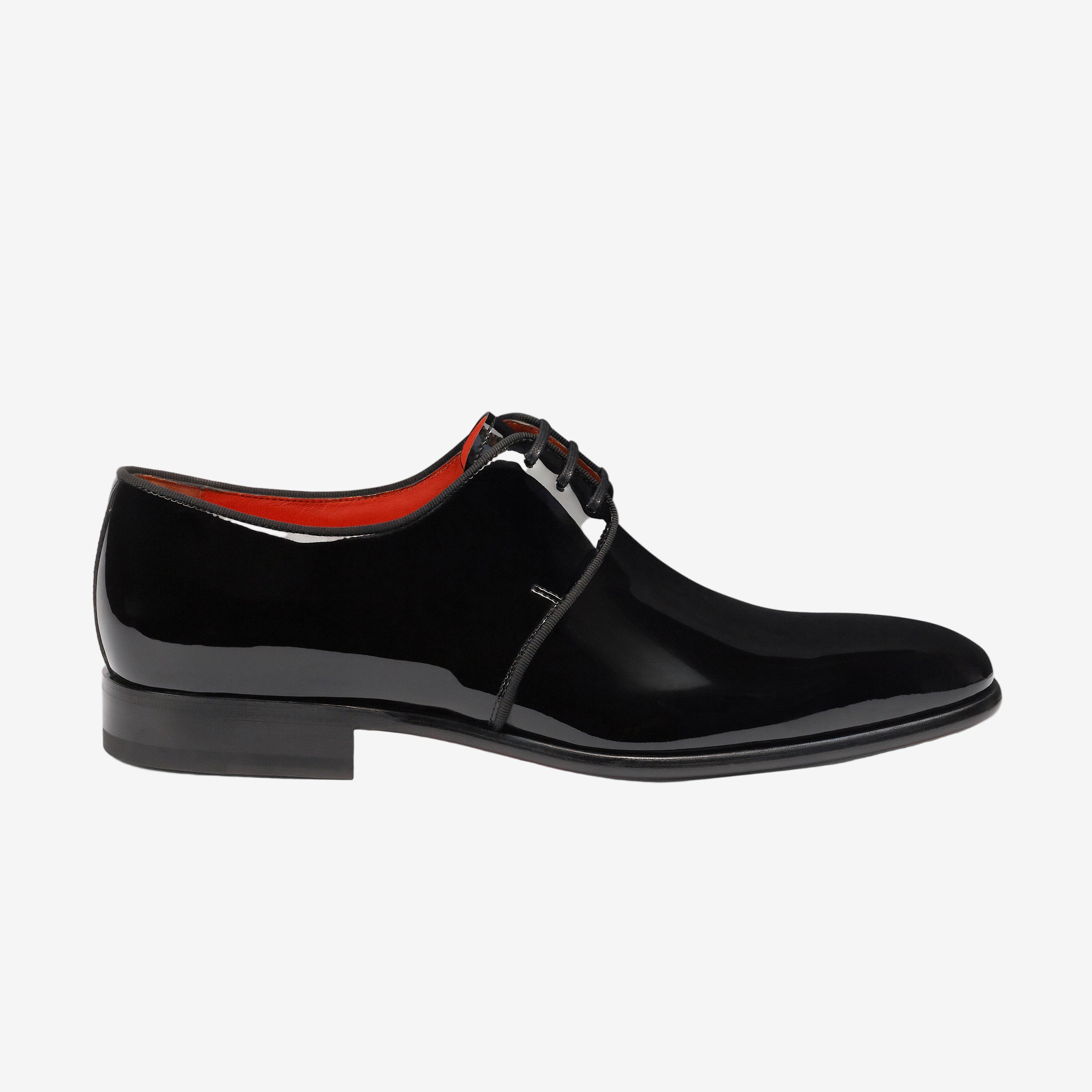 schwarze derby-schuhe lackleder