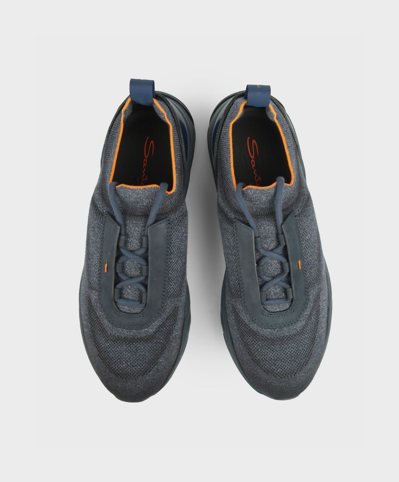 Blaue Slip-On-Sneakers Schnüren
