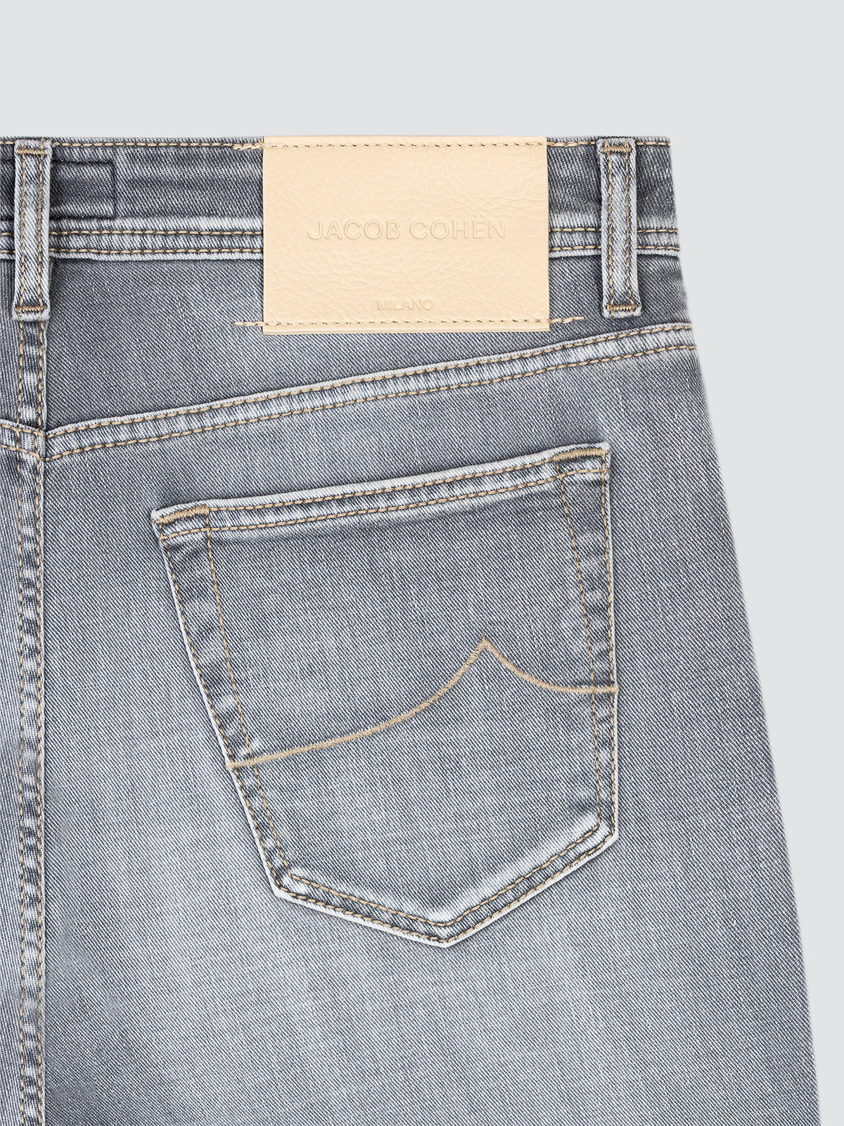 Jean Bard en Denim Super Stretch Gris Clair Délavage Vintage