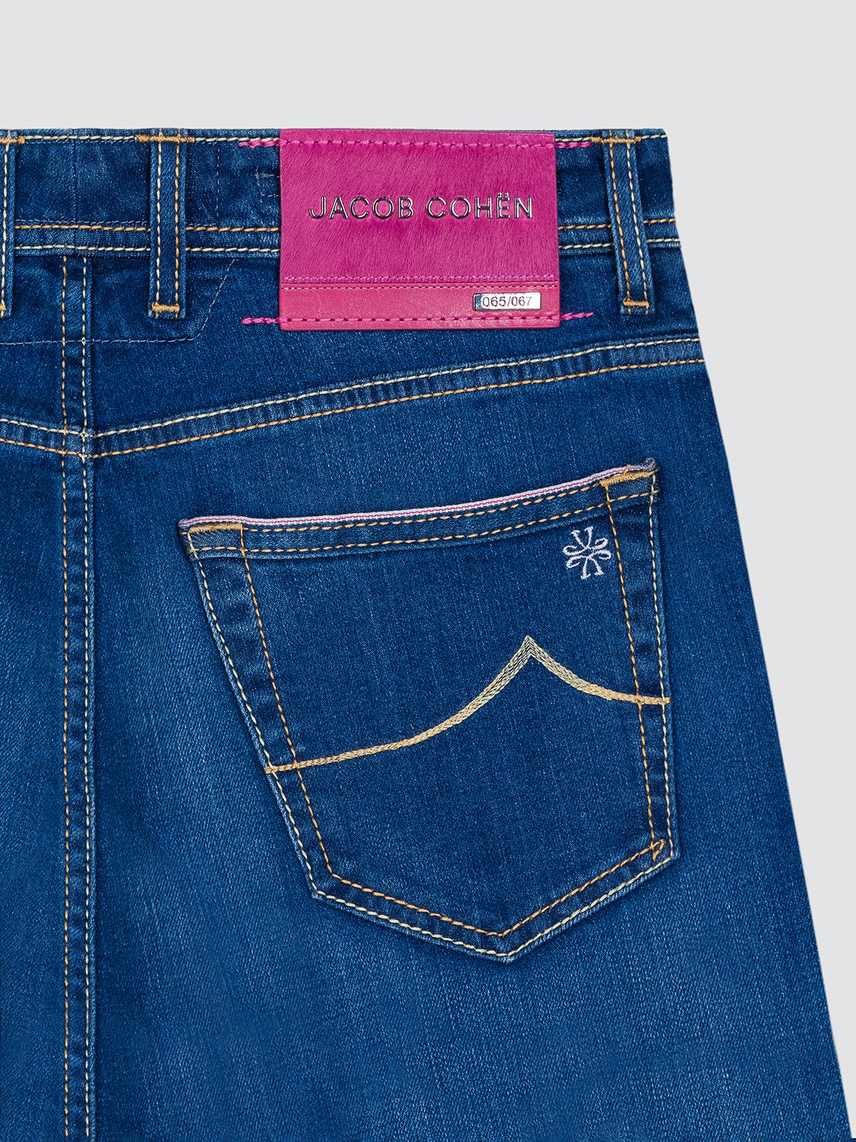 Nick Stretch Mid Blue Limited Edition Jacob Cohën