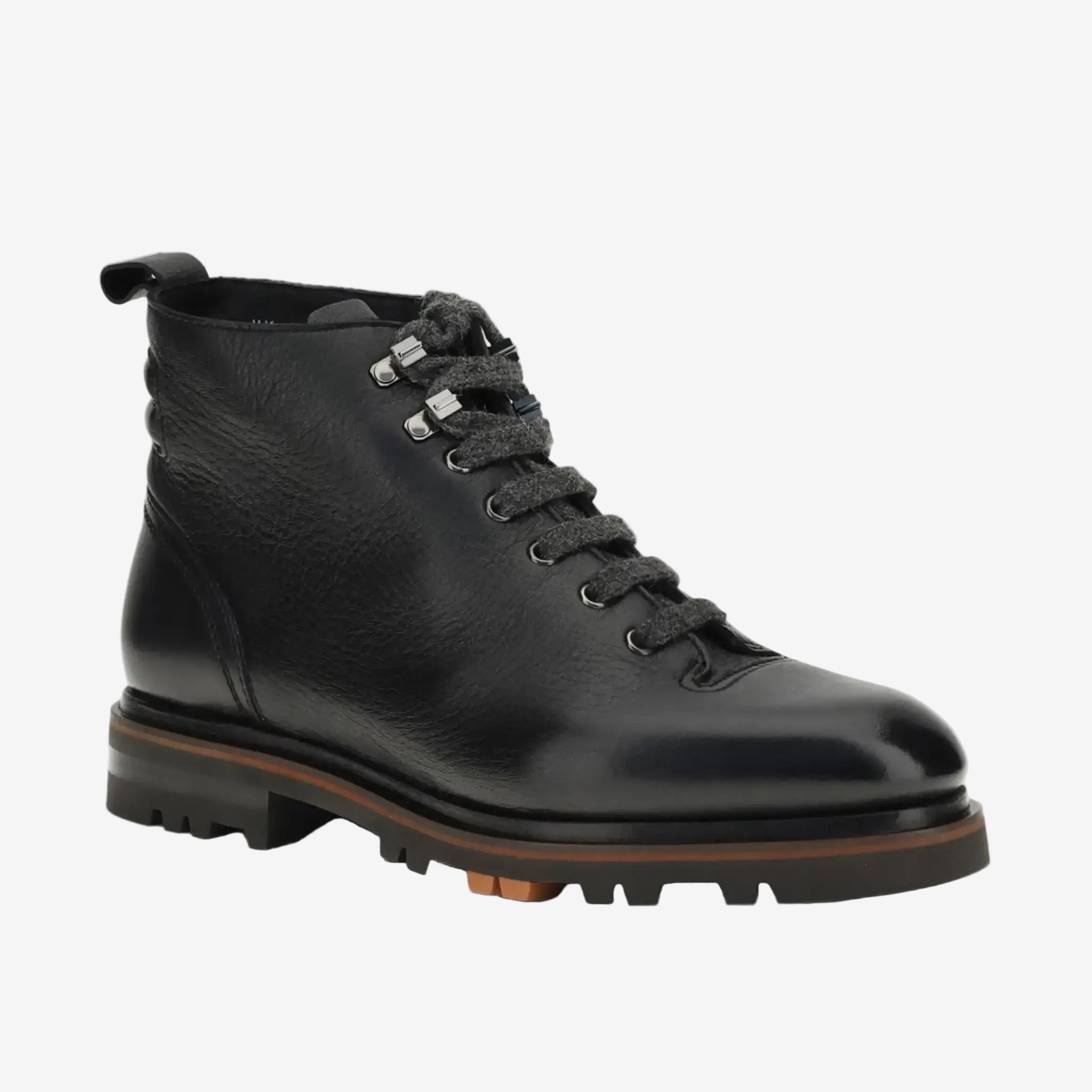 schwarzer Wanderschuh aus Leder